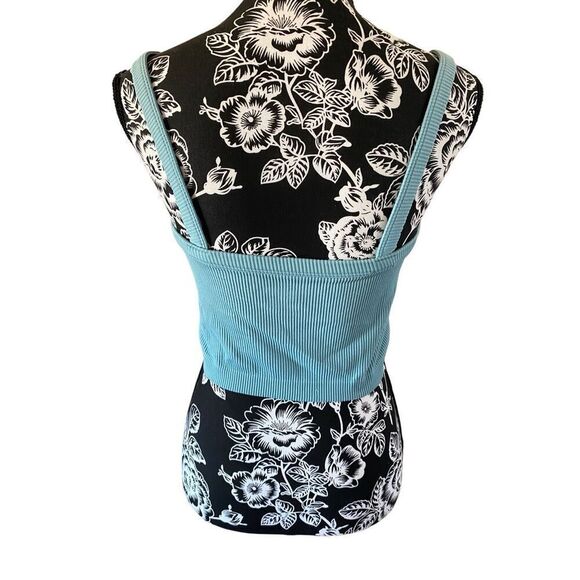 Colsie Ribbed Cropped Cami Tank Top Crop Workout Sleepwear - Picture 2 of 9